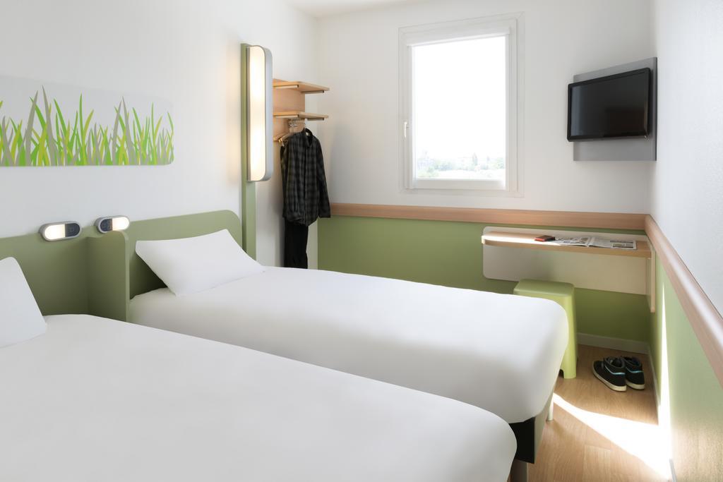 Hotel Ibis Budget Nantes Nord St Herblain Saint-Herblain Rum bild